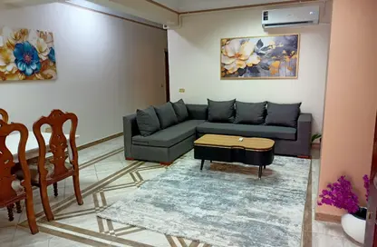 Apartment - 2 Bedrooms - 2 Bathrooms for rent in El Narges Buildings - Al Narges - New Cairo City - Cairo
