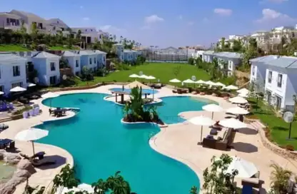 Villa - 5 Bedrooms - 6 Bathrooms for sale in Lagoon Beach Park - 5th Settlement Compounds - The 5th Settlement - New Cairo City - Cairo