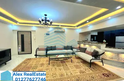 Apartment - 2 Bedrooms - 2 Bathrooms for rent in Abdel Salam Aref St. - Laurent - Hay Sharq - Alexandria