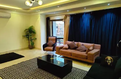 Apartment - 3 Bedrooms - 4 Bathrooms for rent in The Courtyard - 12th District - Sheikh Zayed City - Giza
