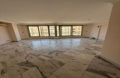 Apartment - 3 Bedrooms - 3 Bathrooms for sale in Al Sahaba St. Square - Dokki - Giza