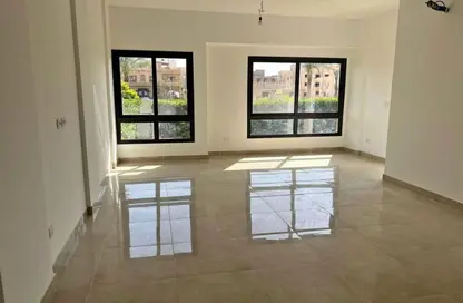شقة - 3 غرف نوم - 3 حمامات للبيع في مون ريزيدنس - فيفث سكوير - التجمع الخامس - مدينة القاهرة الجديدة - القاهرة