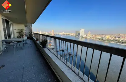 Apartment - 4 Bedrooms - 5 Bathrooms for sale in Nile St. - Dokki - Giza