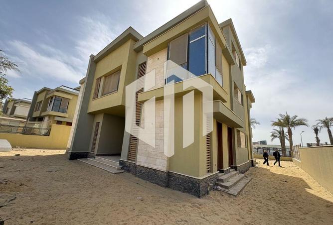8037632 - Property Image 3