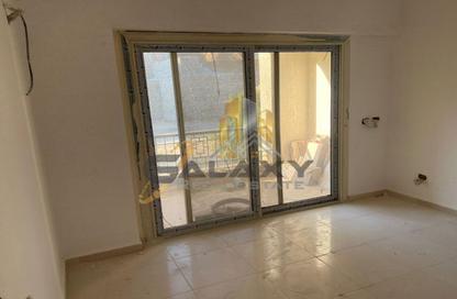 Apartment - 3 Bedrooms - 2 Bathrooms for sale in Stone Residence - 5th Settlement Compounds - The 5th Settlement - New Cairo City - Cairo