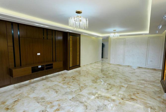8064214 - Property Image 3