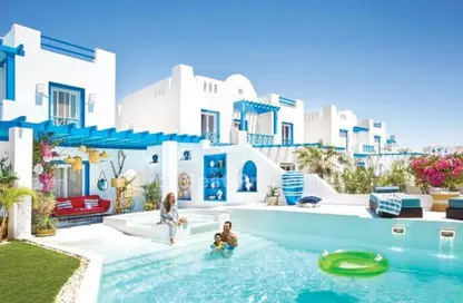Chalet - 2 Bedrooms - 3 Bathrooms for sale in Mountain View - Ras Al Hekma - North Coast