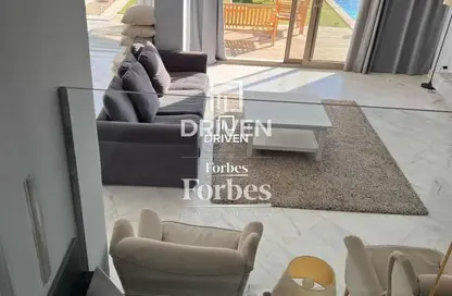 فيلا - 7 غرف نوم - 8 حمامات للبيع في الجريا - كمبوندات الشيخ زايد - الشيخ زايد - الجيزة