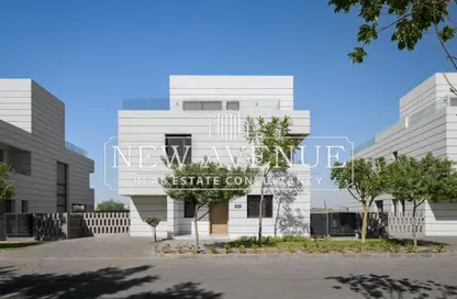 Villa - 4 Bedrooms - 4 Bathrooms for sale in Al Burouj Compound - El Shorouk Compounds - Shorouk City - Cairo