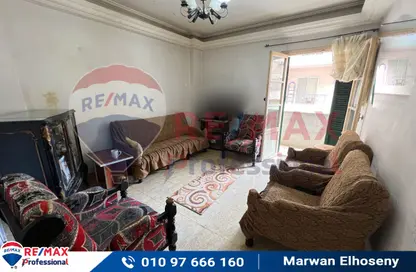Apartment - 3 Bedrooms - 1 Bathroom for sale in Fahmy Wisa St. - Laurent - Hay Sharq - Alexandria