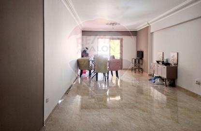 Apartment - 3 Bedrooms - 2 Bathrooms for sale in Nabawy Al Mohandes St. - El Mandara - Hay Than El Montazah - Alexandria