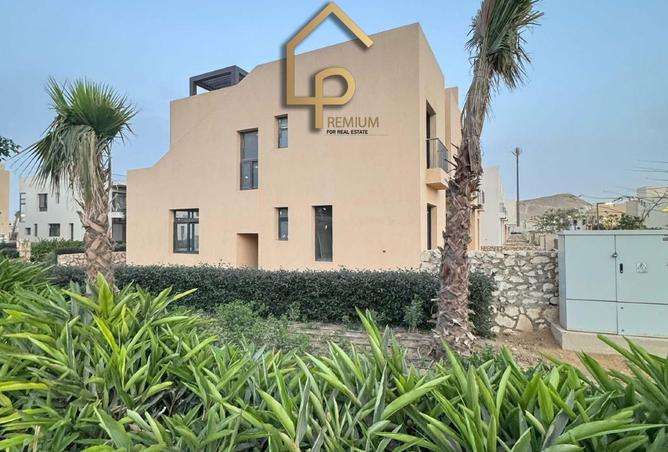 8220471 - Property Main Image