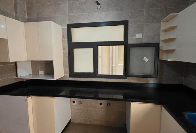 8074384 - Property Image 3