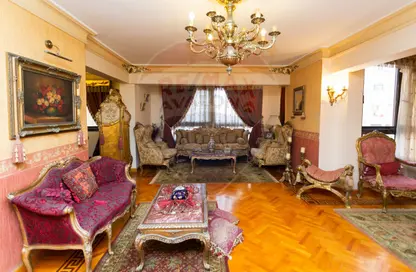 Apartment - 3 Bedrooms - 3 Bathrooms for sale in Al Nasr St. - Smouha - Hay Sharq - Alexandria