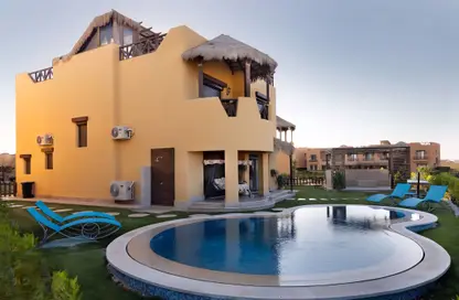 فيلا - 5 غرف نوم - 4 حمامات للبيع في ماونتن فيو - العين السخنة - السويس