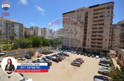 Apartment - 2 Bedrooms - 1 Bathroom for rent in Saba Basha - Hay Sharq - Alexandria