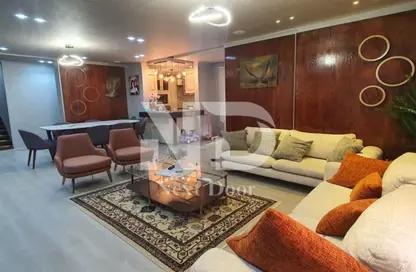 (بنتهاوس  (روف - 3 غرف نوم - 3 حمامات للايجار في سكوير - كمبوندات التجمع الخامس - التجمع الخامس - مدينة القاهرة الجديدة - القاهرة