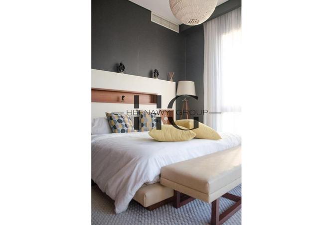 8073589 - Property Image 2