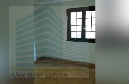Apartment - 3 Bedrooms - 1 Bathroom for rent in Champollion St. - Azarita - Hay Wasat - Alexandria