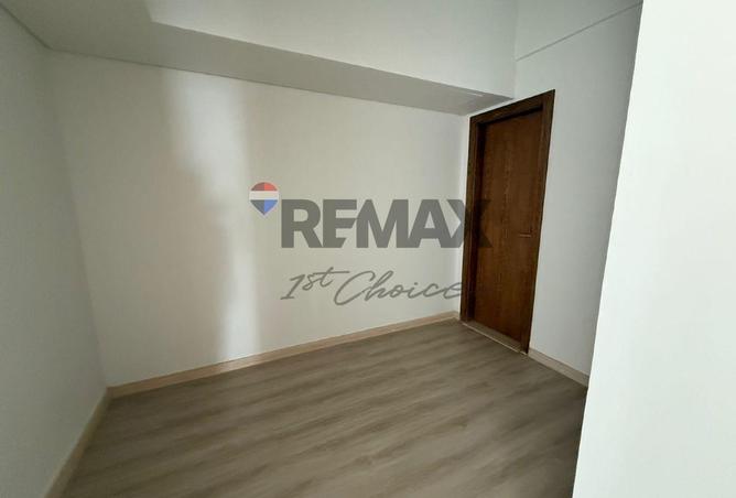 8083160 - Property Image 2