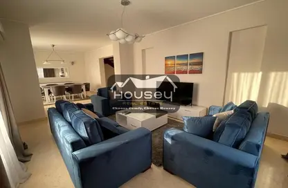 Apartment - 3 Bedrooms - 3 Bathrooms for rent in Palm Hills Village Gate - South Investors Area - New Cairo City - Cairo