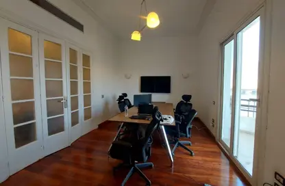 شقة - 2 غرف نوم - 2 حمامات للايجار في الزمالك - القاهرة