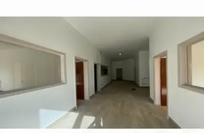 محل تجاري - استوديو - 3 حمامات للبيع في كارما ريزيدنس - الحي السادس عشر - الشيخ زايد - الجيزة