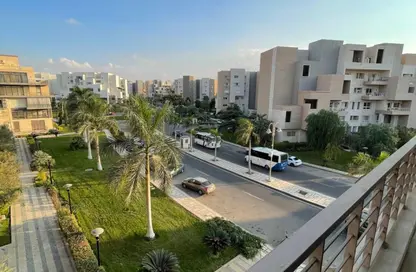 Apartment - 4 Bedrooms - 4 Bathrooms for sale in Madinaty - Cairo