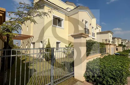 Twin House - 3 Bedrooms - 5 Bathrooms for sale in Celesta Hills - Uptown Cairo - Mokattam - Cairo