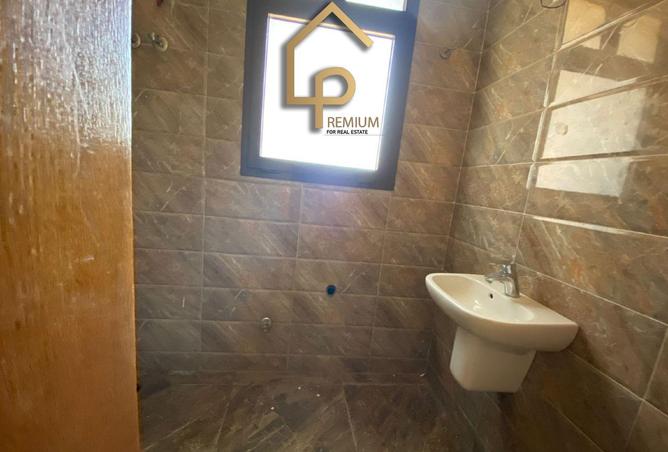 8189332 - Property Image 2