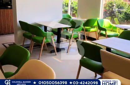 Shop - Studio - 2 Bathrooms for rent in Azarita - Hay Wasat - Alexandria