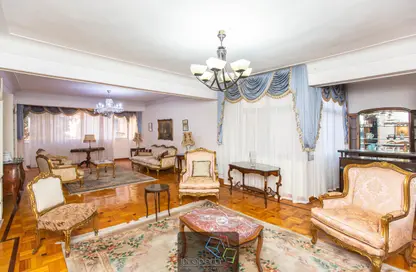 Apartment - 3 Bedrooms - 2 Bathrooms for rent in Kafr Abdo St. - Kafr Abdo - Roushdy - Hay Sharq - Alexandria