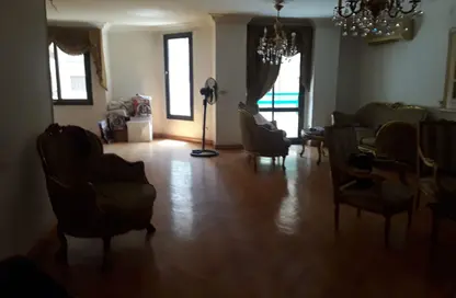 Apartment - 3 Bedrooms - 2 Bathrooms for sale in Degla - Hay El Maadi - Cairo