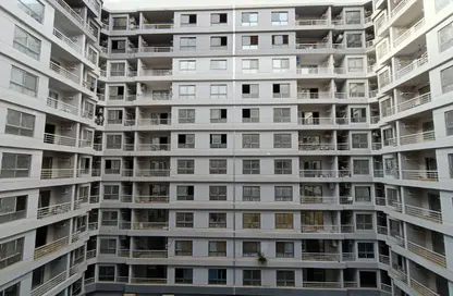 Apartment - 1 Bedroom - 1 Bathroom for sale in Degla Landmark - Nasr City Compounds - Nasr City - Cairo