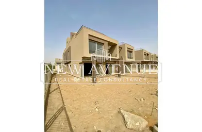 Villa - 4 Bedrooms - 5 Bathrooms for sale in Palm Hills New Cairo - 5th Settlement Compounds - The 5th Settlement - New Cairo City - Cairo