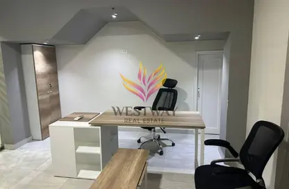 مساحات مكتبية - استوديو - 1 حمام للايجار في ذا جيت بلازا مول - الحي العاشر - الشيخ زايد - الجيزة