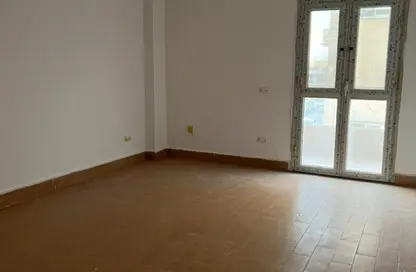 Apartment - 3 Bedrooms - 3 Bathrooms for rent in Akhnaton St. - District 5 - The 5th Settlement - New Cairo City - Cairo