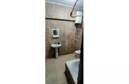 Apartment - 3 Bedrooms - 1 Bathroom for rent in 2nd District - 6 October City - Giza