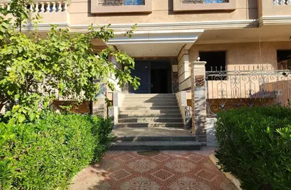 Apartment - 3 Bedrooms - 3 Bathrooms for sale in Al Mostathmir El Saghir - 10th District - Sheikh Zayed City - Giza