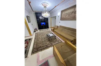 شقة - 3 غرف نوم - 1 حمام للايجار في شارع الزهور - ميدان التجنيد - النزهة - القاهرة