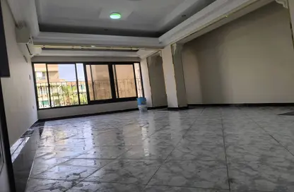 Apartment - 3 Bedrooms - 2 Bathrooms for sale in Sheikh Zayed City - Giza