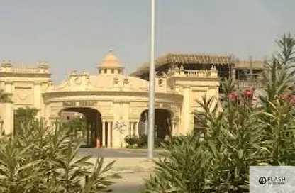 شقة - 5 غرف نوم - 4 حمامات للبيع في منتجع النخيل 1 - طريق مصر إسماعيلية الصحراوي - القاهرة