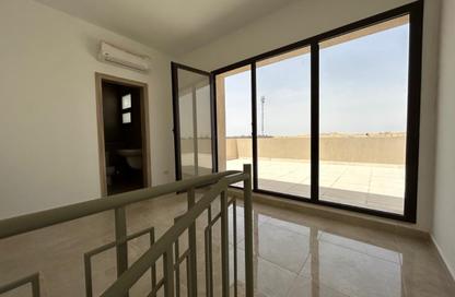 Penthouse - 2 Bedrooms - 3 Bathrooms for rent in Moon Residences - Fifth Square - The 5th Settlement - New Cairo City - Cairo