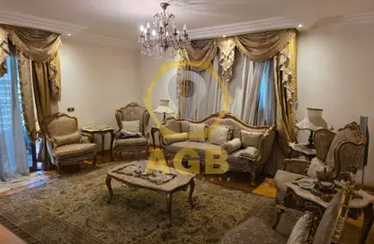 Apartment - 3 Bedrooms - 2 Bathrooms for sale in Fareek Awal Ali Amer St. - 6th Zone - Nasr City - Cairo