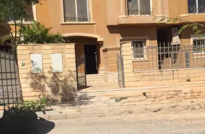 Townhouse - 4 Bedrooms - 4 Bathrooms for sale in Royal Meadows - Sheikh Zayed Compounds - Sheikh Zayed City - Giza