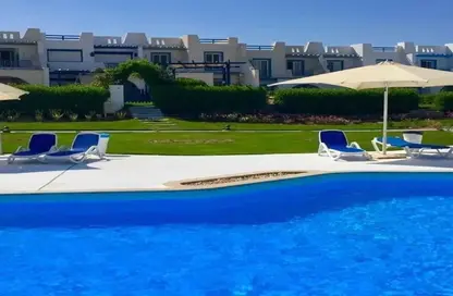 Chalet - 2 Bedrooms - 2 Bathrooms for sale in Mountain View - Ras Al Hekma - North Coast