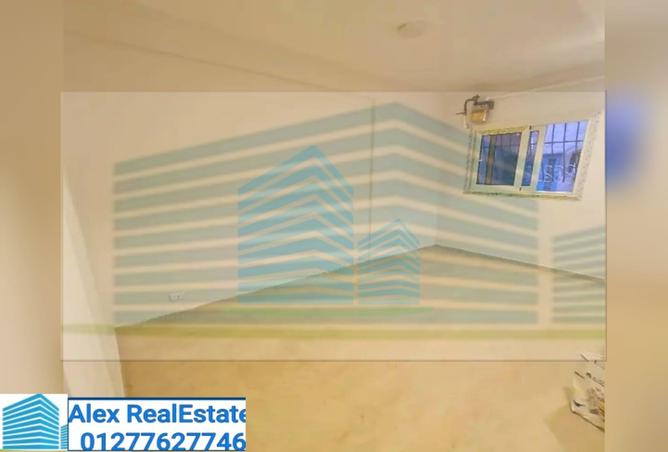 8063266 - Property Image 3