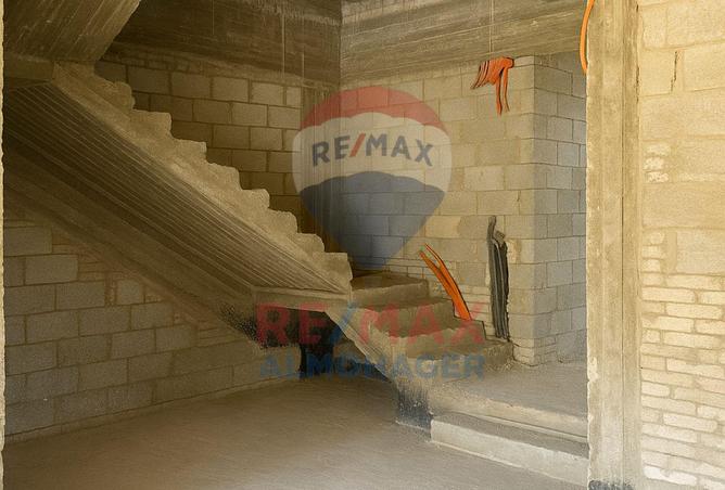 8230437 - Property Image 3