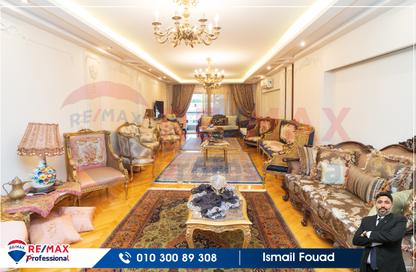 شقة - 4 غرف نوم - 3 حمامات للبيع في شارع السيدة سكينة إبنت الحسين - كفر عبده - رشدي - حي شرق - الاسكندرية