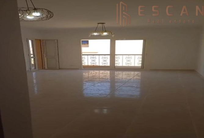 8038631 - Property Image 2